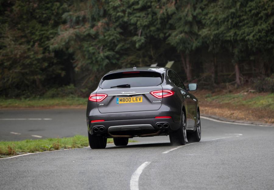  Maserati Levante S Q4 GranLusso 2017 года  (UK) (фото 2 из 8)